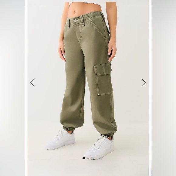 New BOBBI BAGGY CARGO JOGGER
TRUE RELIGION - Picture 3 of 16